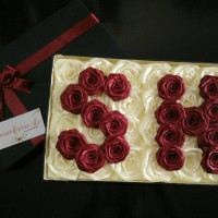 Jual buket bunga box satin 2 huruf / kado bunga / hadiah unik Murah