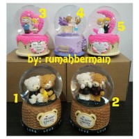 Jual Kotak Musik Bola Salju Air (L) Couple Love Snowball Waterball Hadiah Murah