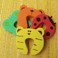 Jual Safety Door Stopper Penahan Penganjal Pengaman Pintu Anak Karakter SK5 Murah