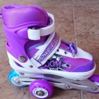 sepatu roda super boom,roda depan bs nyala