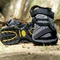 Jual SANDAL EIGER PREMIUM HITAM MOTIF LIGHT SPEED Murah