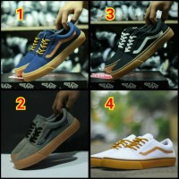 SEPATU PRIA CASUAL SNEAKERS VANS OLD SCHOOL MAN MADE IN VIETNAM BARU