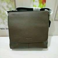 Coach Charless Messenger Mahogany Dark Brown Leather. Tas Pria Coach
