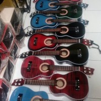 Jual Gitar Ukulele akustik senar 4 termurah (khusus gojek) Murah