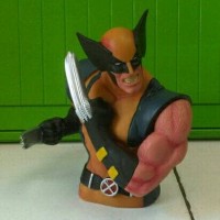 Jual Celengan Vinyl Wolverine Coin Bank Bahan Vinyl Anti Pecah Murah