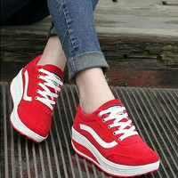 SEPATU WANITA KETS VANS TERMURAH