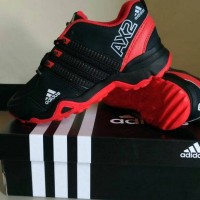 Sapatu sport pria ADIDAS AX2 merah hitam