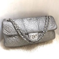 Jual Preowned. Authentic Chanel silver patent vinyl camellia flap bag Murah