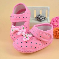 Jual Sepatu Prewalker Baby Shoes Newborn Anak Bayi Perempuan Polkadot Murah
