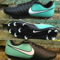 Sepatu Bola Nike Tiempo Hijau-Hitam list Putih Grade Ori