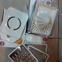 Jual Multi Grater with Juicer and Egg Separator 4 in 1 Set Murah
