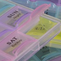 Jual Kotak Obat Persegi 7-Hari / 7-Warna Promo Murah Diskon SR1-502 Murah