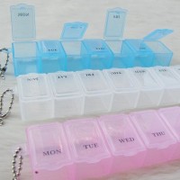 Jual Kotak Obat Persegi 7-Hari Warna Polos Dengan Gantungan Promo Murah Dis Murah