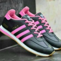 Jual OBRAL CUCI GUDANG ! Sepatu wanita olahraga casual santa Murah Murah