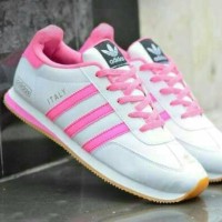 Jual OBRAL CUCI GUDANG ! Sepatu wanita olahraga casual santa Limited Murah