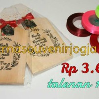 Jual souvenir pernikahan talenan kayu Murah