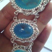 Bross 3 Susun tiga Cantik Kebaya Hijab Batu Bening Biru