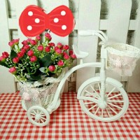Jual Buket Bunga Palsu + Pot Sepeda Rotan pajangan Shabby Chic Murah