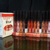 Jual Kosmetik Korea Kylie Single / Tutup Hitam / Black Lip Gloss Kit / Murah