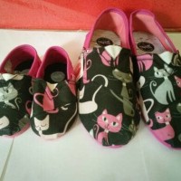 Jual SEPATU WAKAI TERMURAH COUPLE Murah