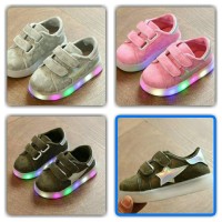 Jual Sepatu Anak Star Lampu LED Murah