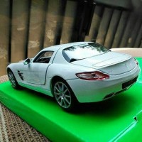 Jual Mercedes Benz SLS AMG Putih - Diecast Welly 1:24 Murah