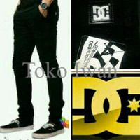Jual LIMITED EDITION celana jeans panjang hitam pria skinny/slimfit murah H Murah