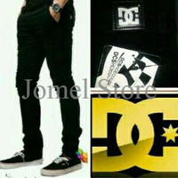 Jual TERBATAS celana jeans panjang hitam pria skinny/slimfit murah RECOMEND Murah