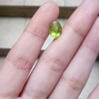 Jual batu peridot 2,10 karat Murah