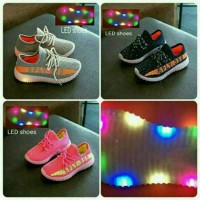 Jual SEPATU ANAK LED YEZZY SPLY 21-25 KL20 MURAH Murah