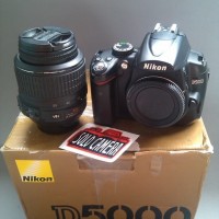 Jual Nikon D5000 + LENSA 18-105VR Murah