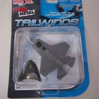 Jual New listing
Maisto Tailwinds Authentic Replicas Die Cast Metal with Murah