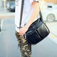 Jual Tas slempang kulit / sling bag pria wanita / Import premium quality Murah