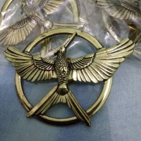 Jual Hunger Games Mocking Jay Brooch - Copper Murah