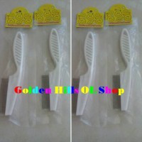 Sisir kucing kucing untuk kutu jamur
