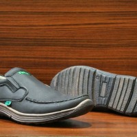 SEPATU CASUAL PRIA KICKERS SLOP GAYA SANTAI KEREN