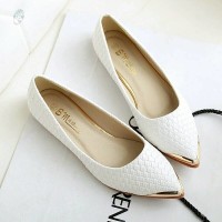 Sepatu Sandal Wanta / Flat Shoes Angeli Putih