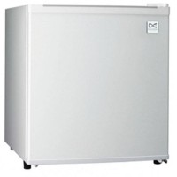 DAEWOO Kulkas Mini Refrigerator Portable DFR 64H