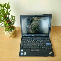 Laptop Lenovo thinkpad X200 tablet