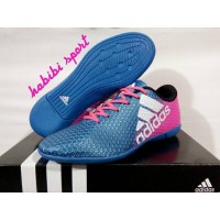 sepatu terlaris dan terbaru / sepatu adidas / sepak bola