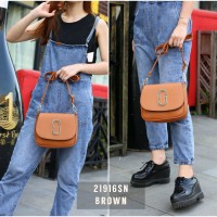 TAS WANITA IMPORT BERMEREK - Model Shoulder Bag 21916SN Brown
