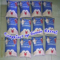 Jual souvenir ultah bantal foto miniDoraemon/ bs souvenir pernikahan Murah