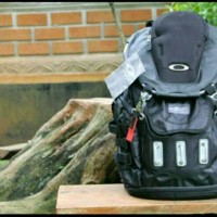 Tas ransel oakley