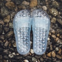 rihanna fenty jelly slides