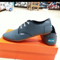 Jual Sepatu Toms Tali Murah