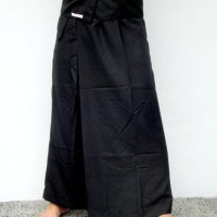 Jual Produk Baru Celana Sarung Uje Preview Hitam Original By Itang Yunasz Murah
