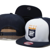 Jual Topi Snapback Undefeated Play Dirty Putih Navy Dongker - Import Murah