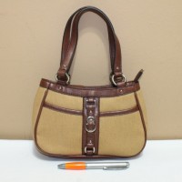 TAS BRANDED MODIS AIGNER