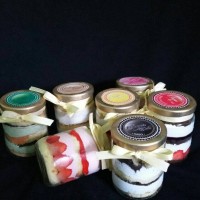 Jual Cake in jar. Asli buatan sendiri. selalu fresh. dibuat begitu order Murah