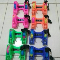 Jual Jual FLASHING ROLLER SEPATU RODA 4 BAN KARET RL-35U Good Quality Murah